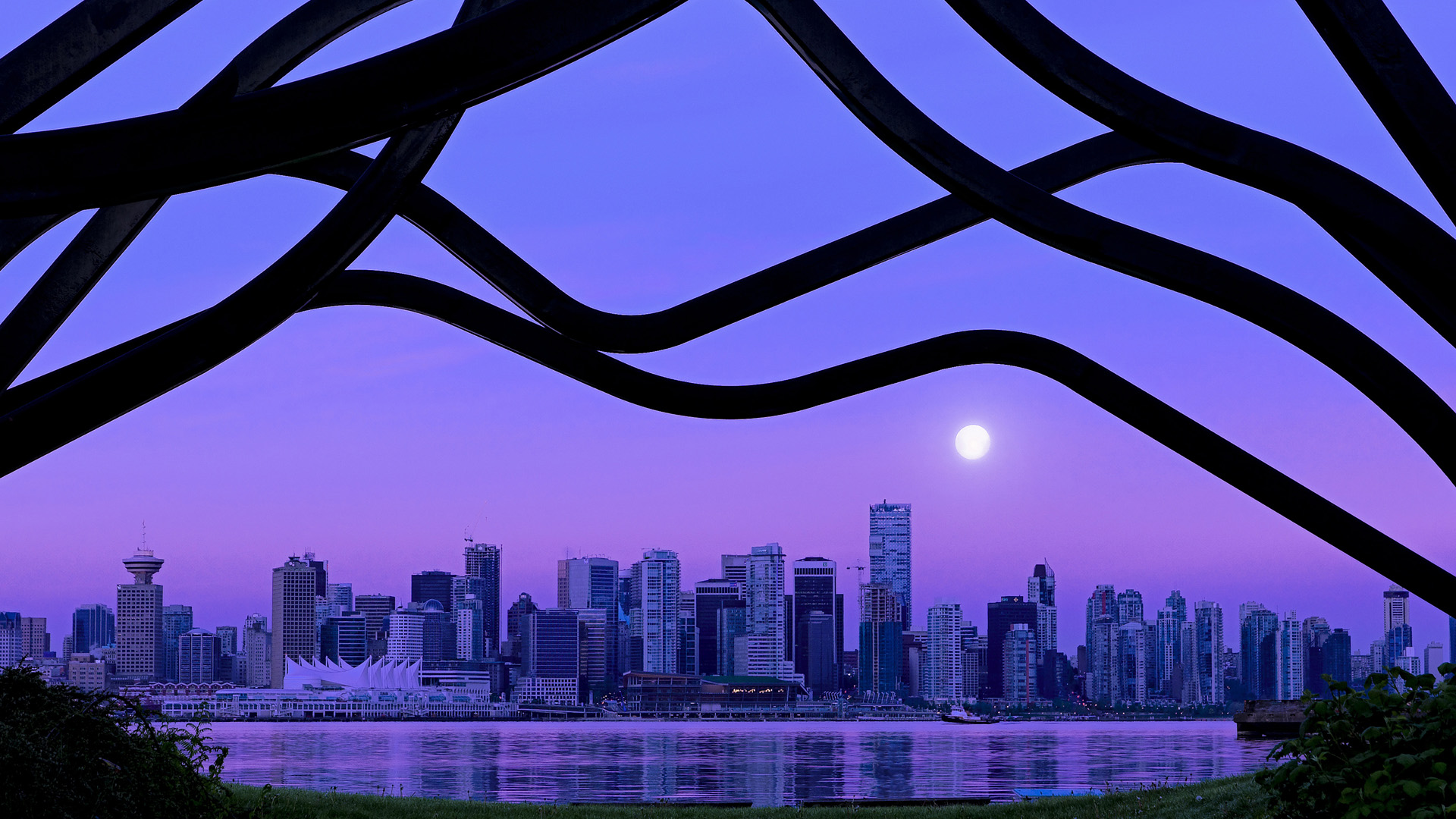 西甲高光瞬间：突破、任意球、悬念不断，历年西甲用球